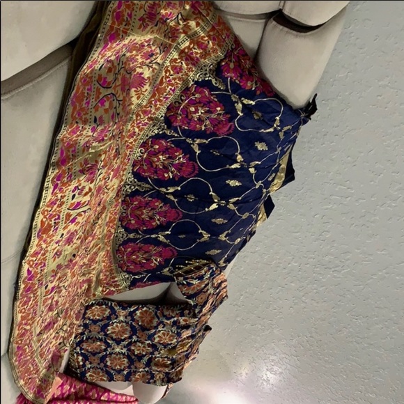 Lehenga - Picture 2 of 4